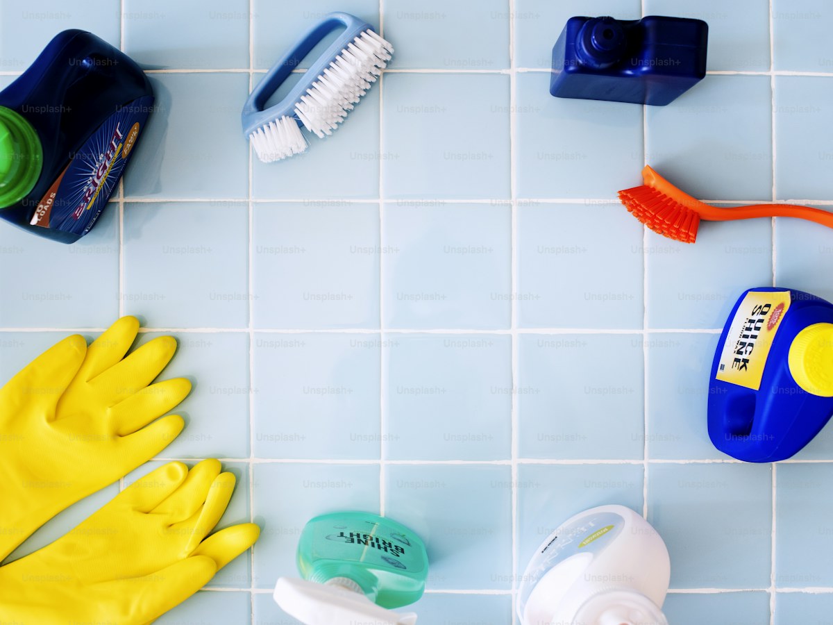 Set of washing and cleaning equipment